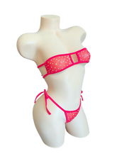 Load image into Gallery viewer, Vegaskini - Red Mesh -LUX Collection-
